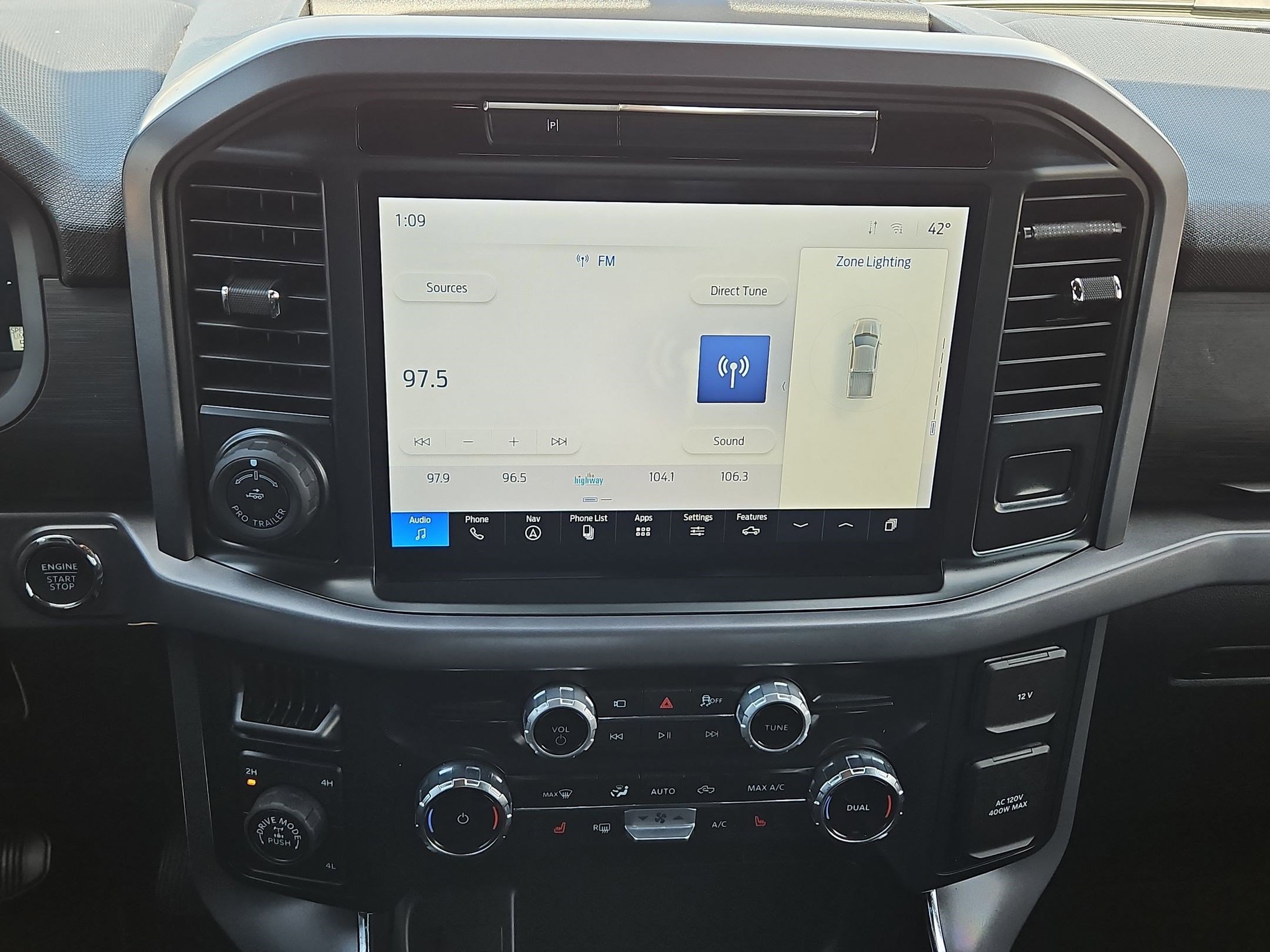 Used 2025 Ford F150 XLT w/ Equipment Group 302A MID image 26