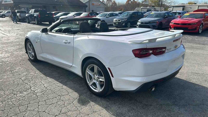 Used 2021 Chevrolet Camaro LT image 32