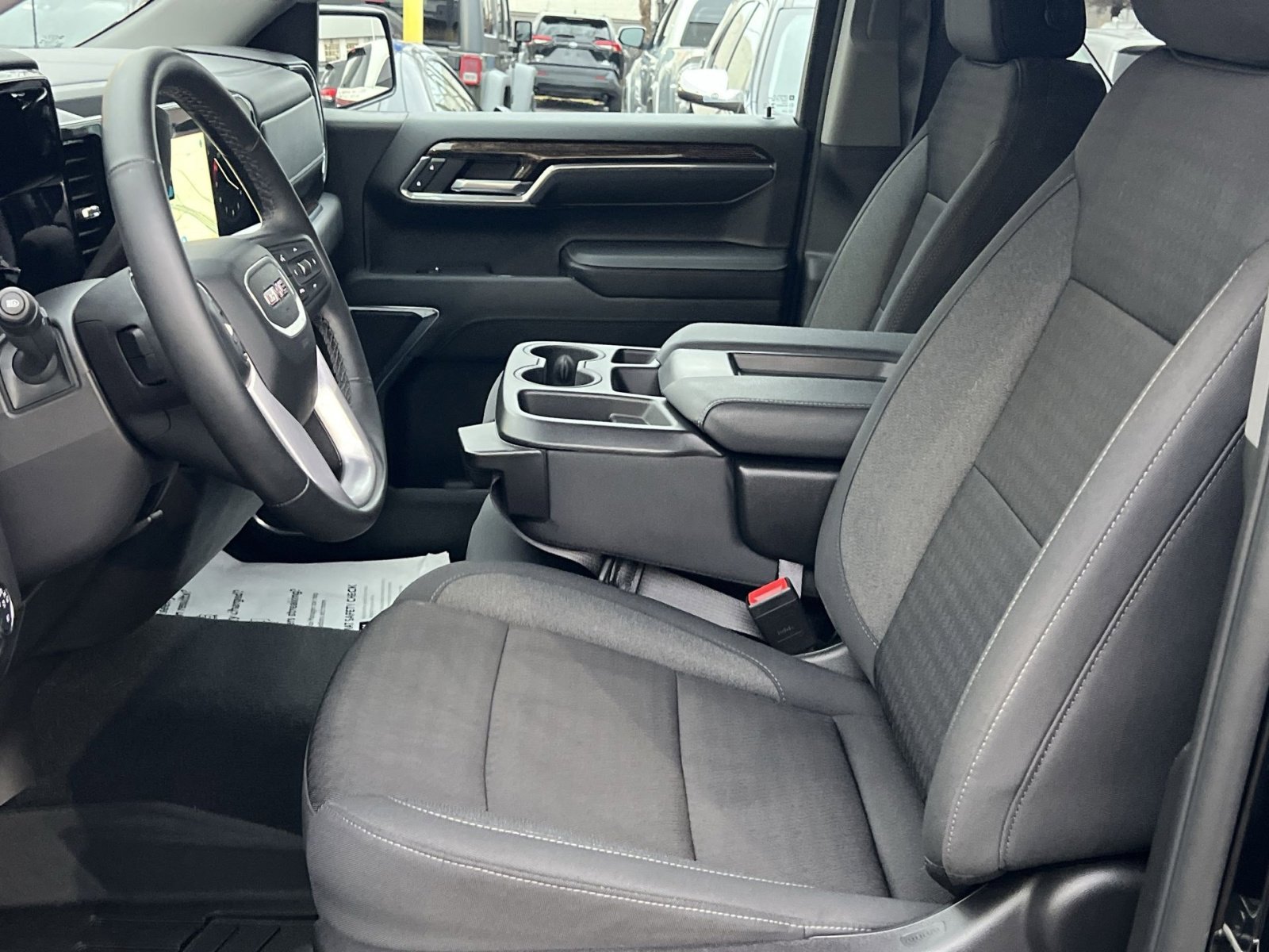 Used 2024 GMC Sierra 1500 Elevation image 12