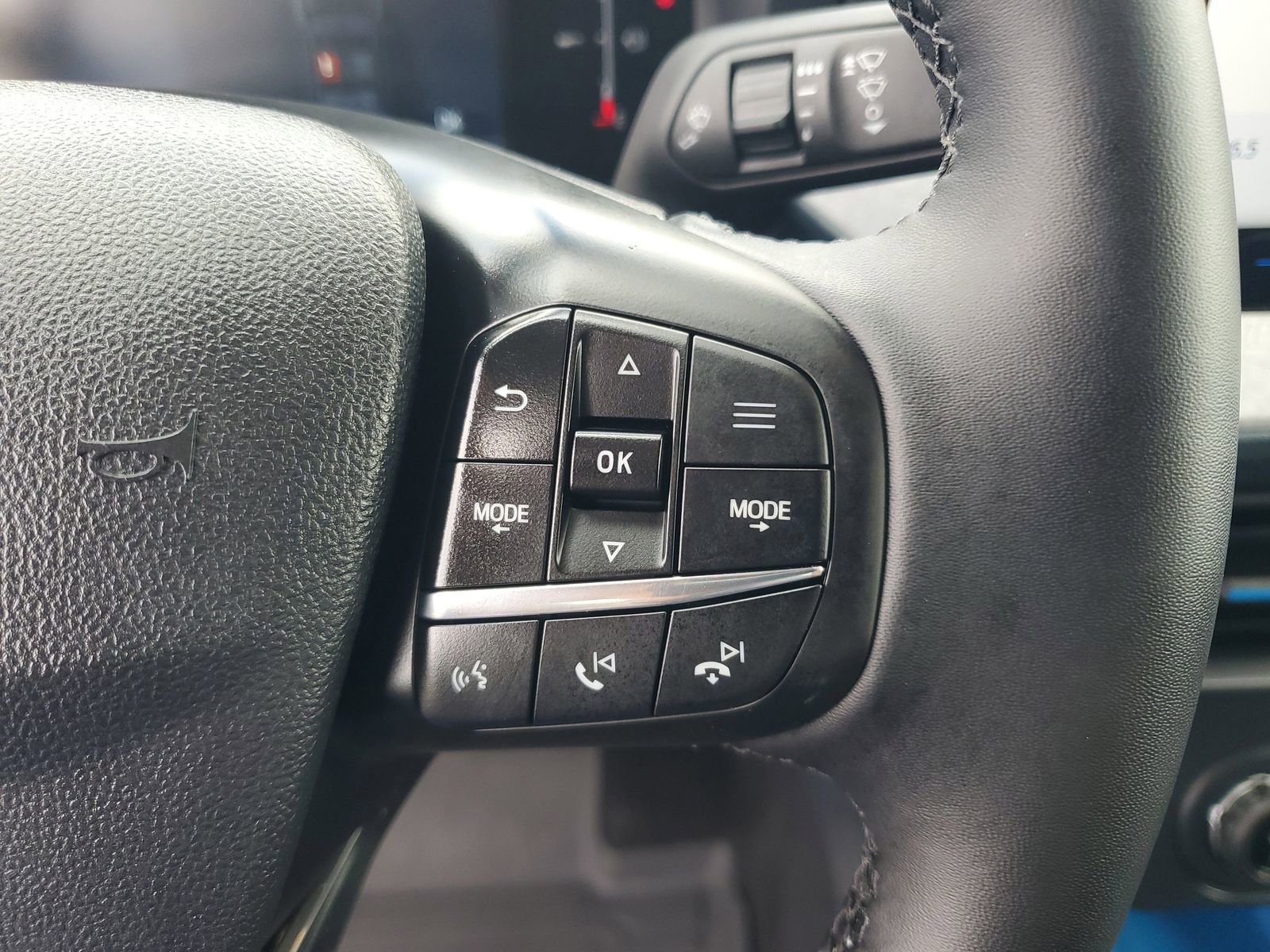 Certified 2025 Ford Maverick XLT w/ Equipment Group 301A image 19