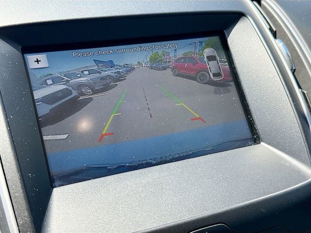 Used 2016 Ford Edge SEL w/ Equipment Group 201A AWD/4WD image 18
