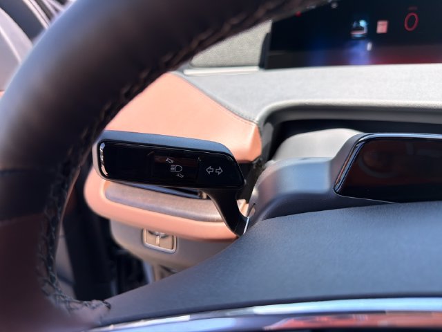 New 2026 Lincoln Navigator Reserve AWD/4WD image 26
