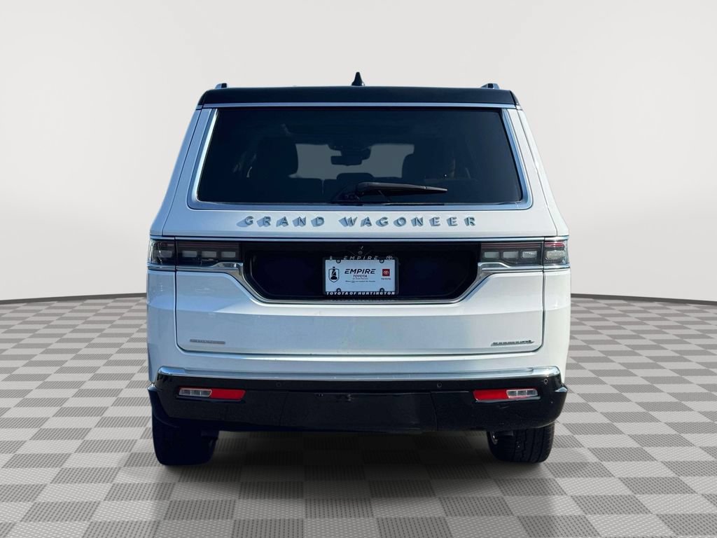 Used 2023 Jeep Grand Wagoneer L Series II AWD/4WD image 6