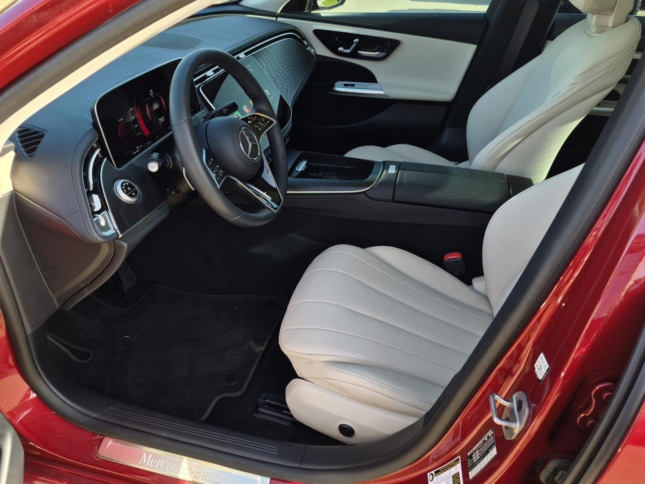 Used 2024 Mercedes-Benz E 350 4MATIC Sedan image 10