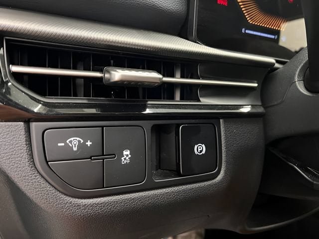 Used 2026 Kia Sportage LX AWD/4WD image 16