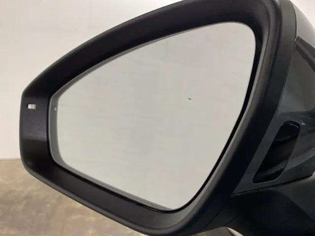 Used 2025 Volkswagen ID.4 Pro RWD image 95