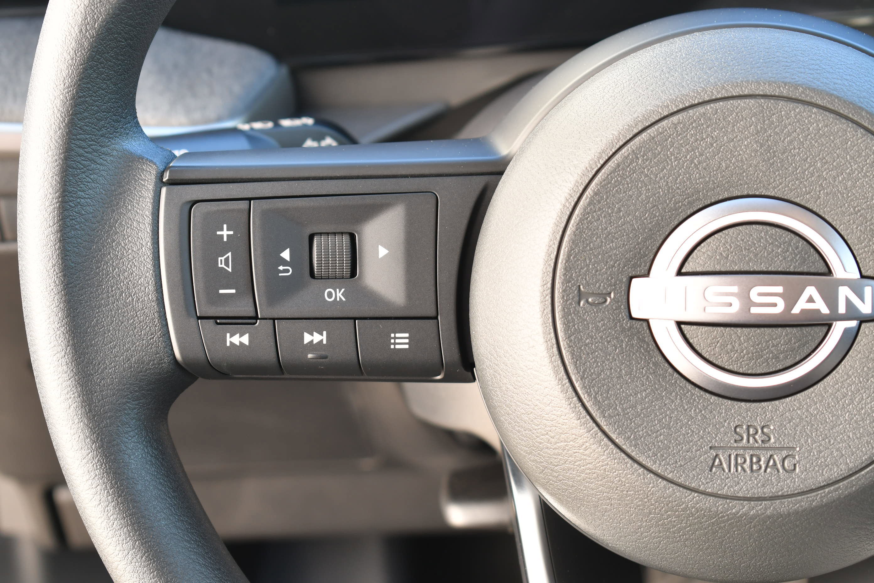 Used 2026 Nissan Kicks SV image 15