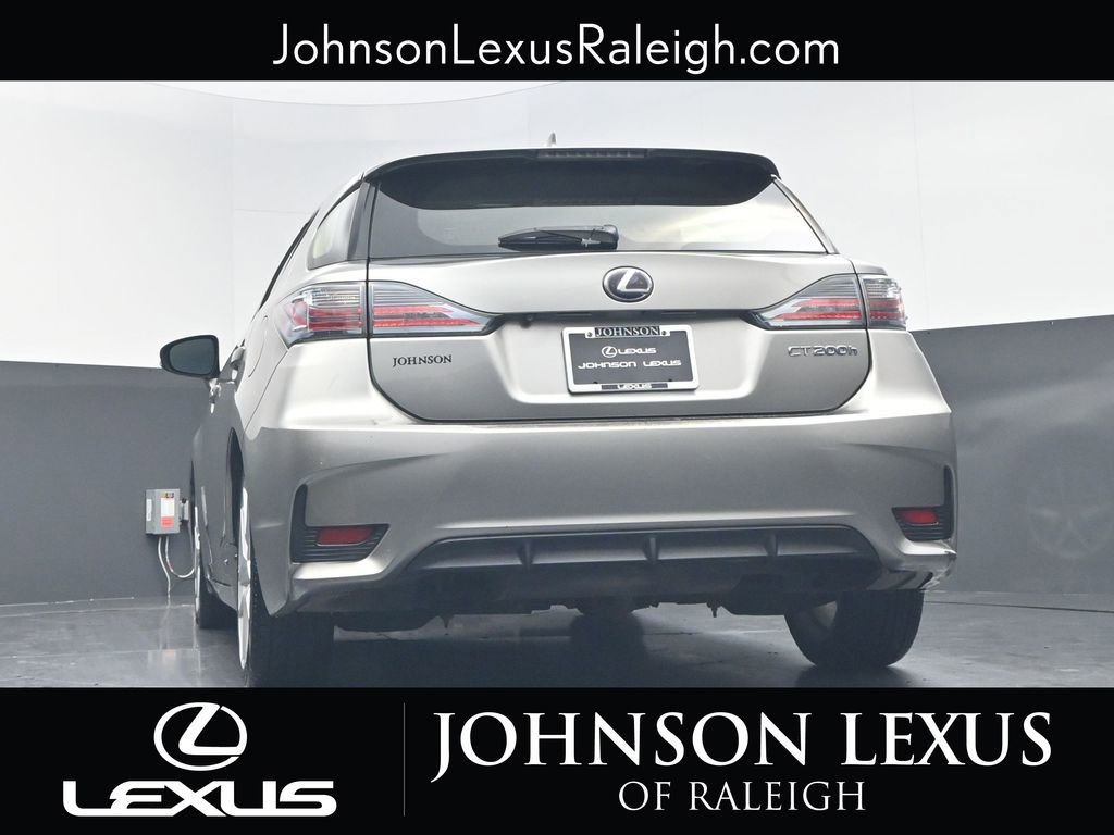 Used 2017 Lexus CT 200h image 19