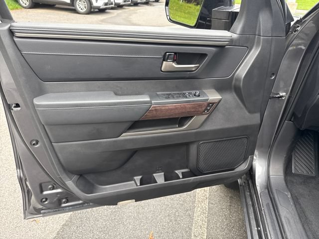 Used 2025 Toyota Tundra Limited AWD/4WD image 23