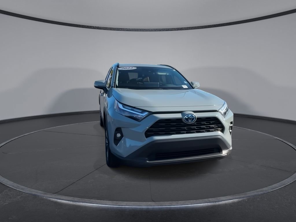 Used 2023 Toyota RAV4 XLE Premium AWD/4WD image 3