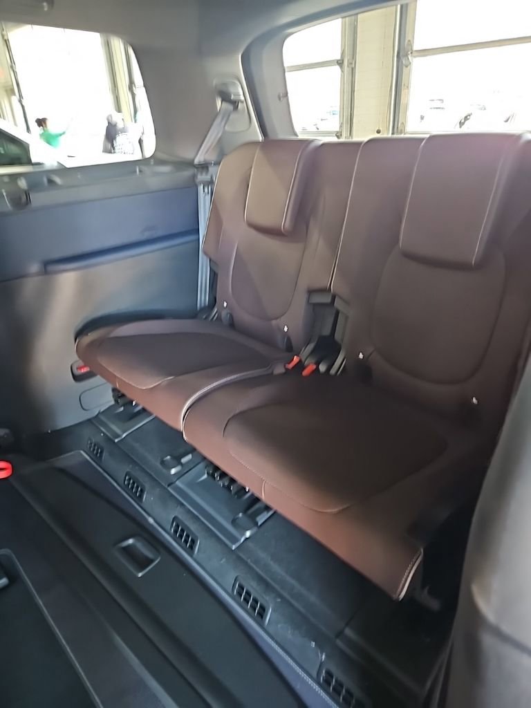 Used 2025 Volkswagen ID. Buzz Pro S Plus image 22