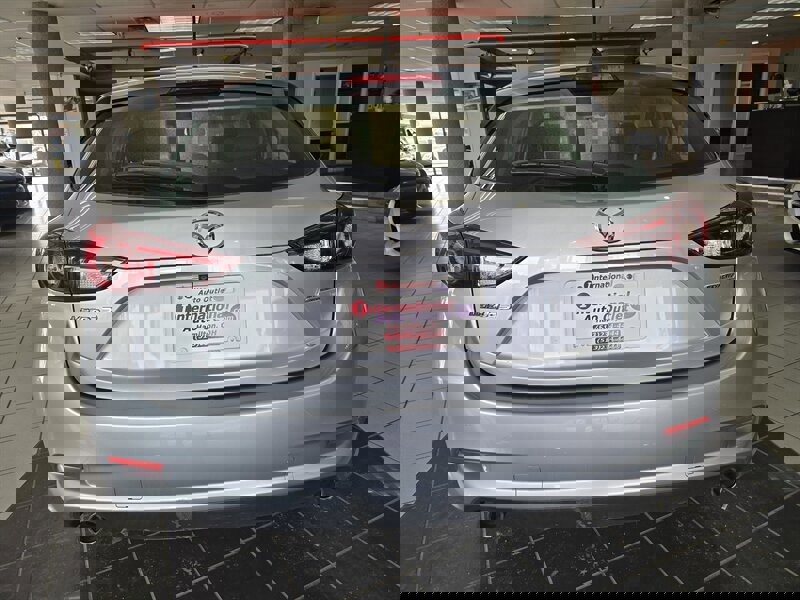 Used 2017 MAZDA MAZDA3 Sport image 4