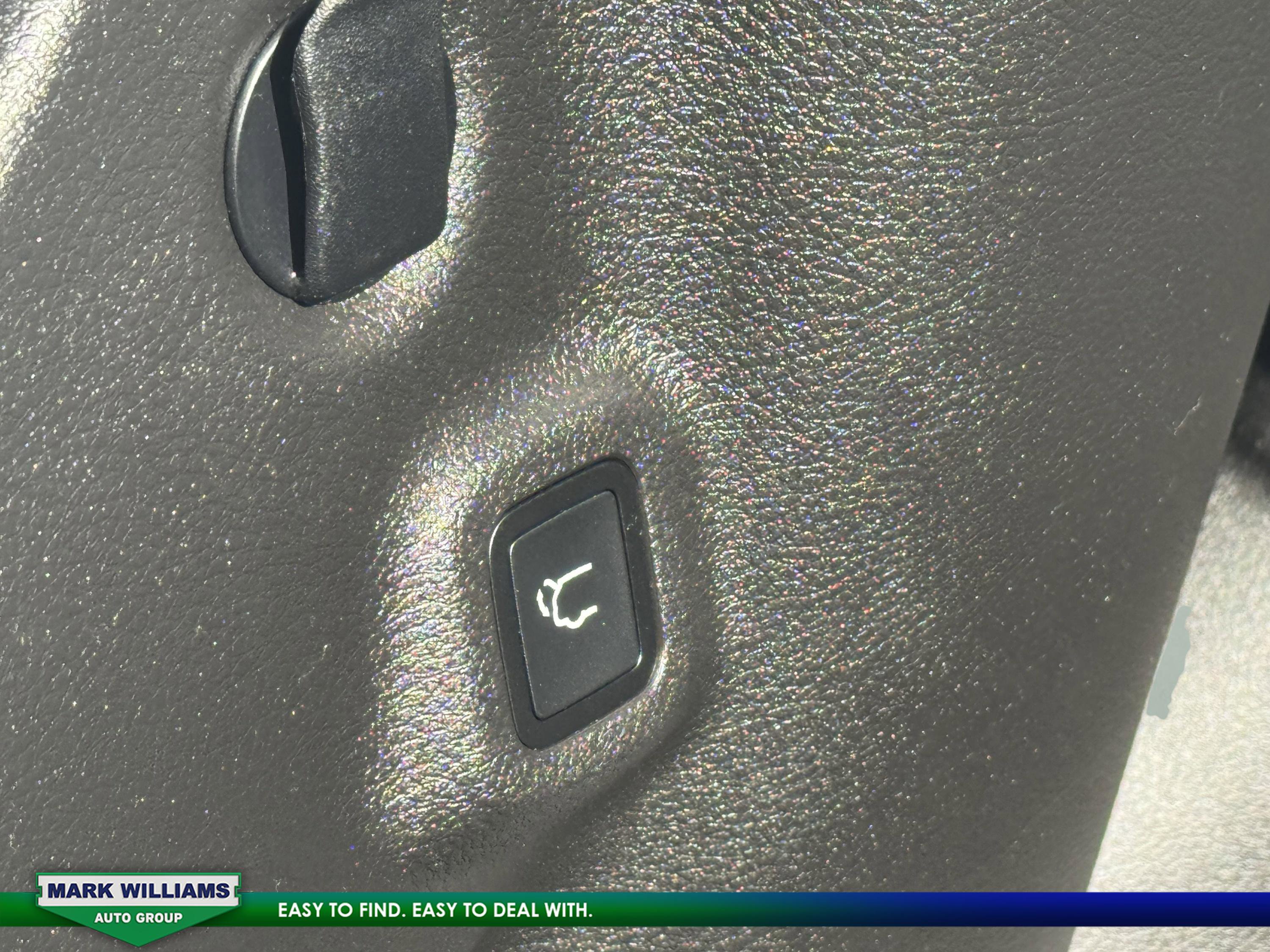 Used 2024 Jeep Compass Latitude w/ Sun and Sound Group image 26