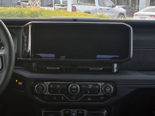 New 2026 Jeep Gladiator Mojave image 12