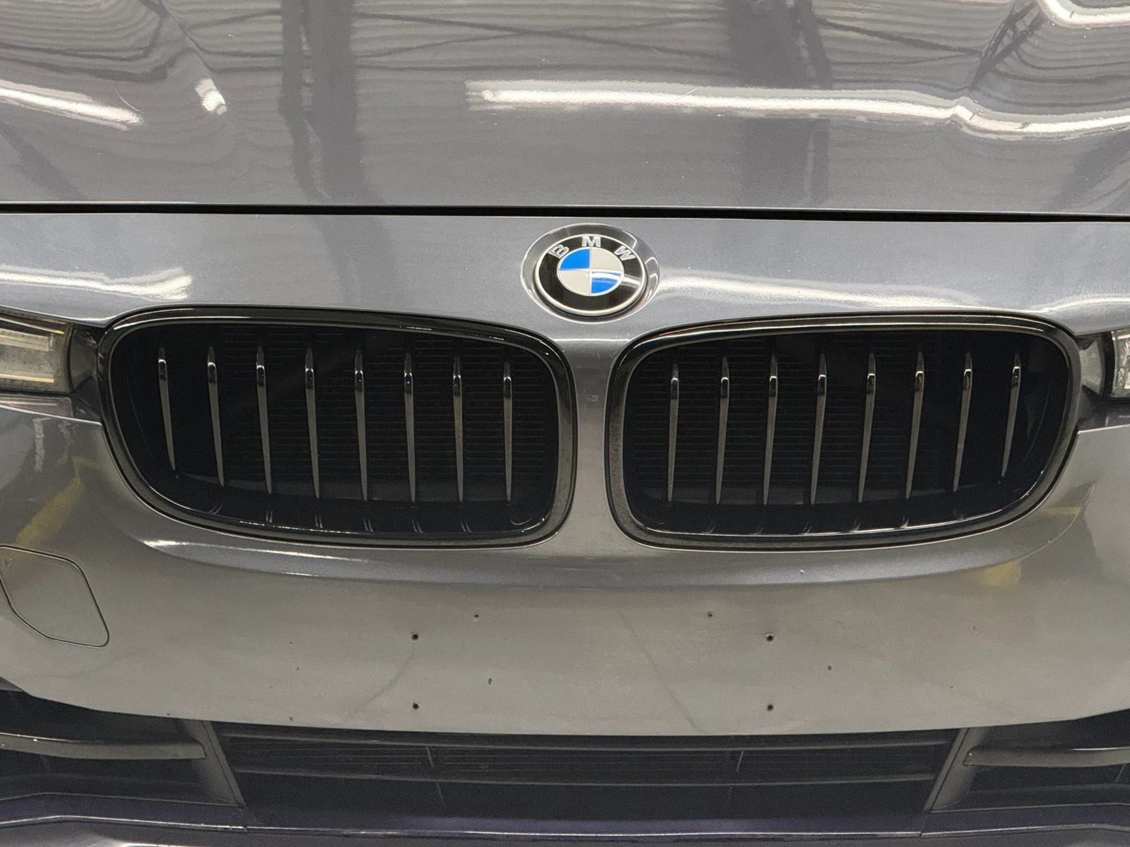 Used 2018 BMW 330i xDrive Sedan AWD/4WD image 5