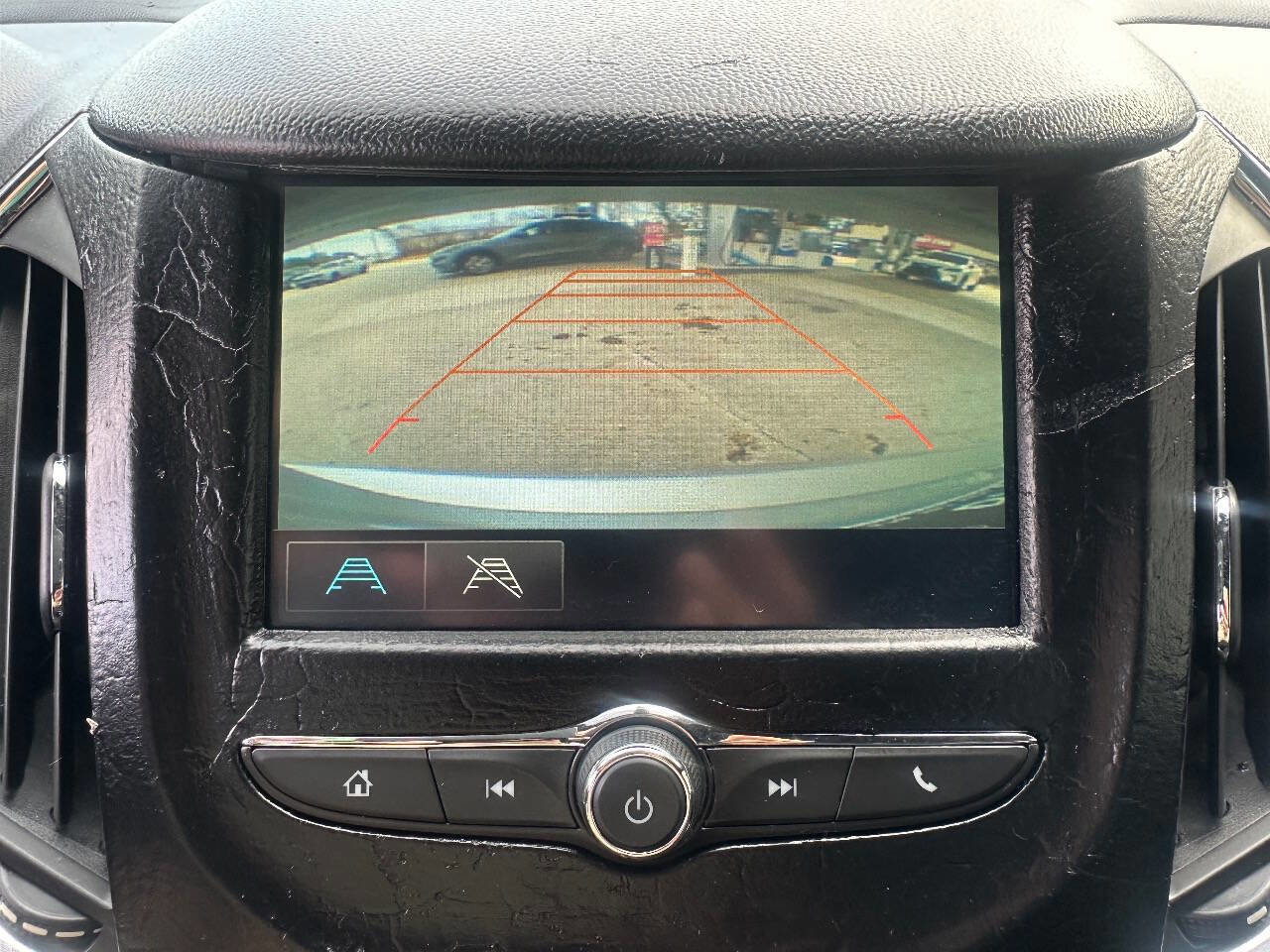 Used 2016 Chevrolet Cruze LT image 23