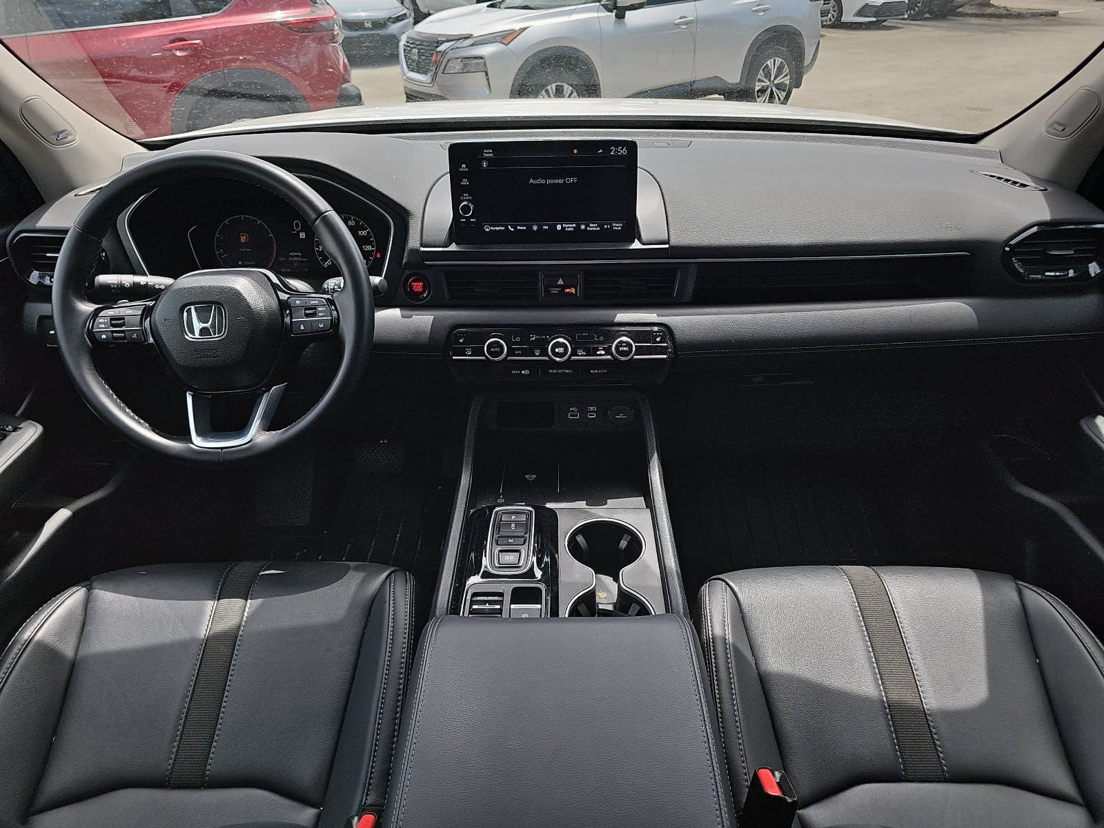Used 2025 Honda Pilot Touring image 8