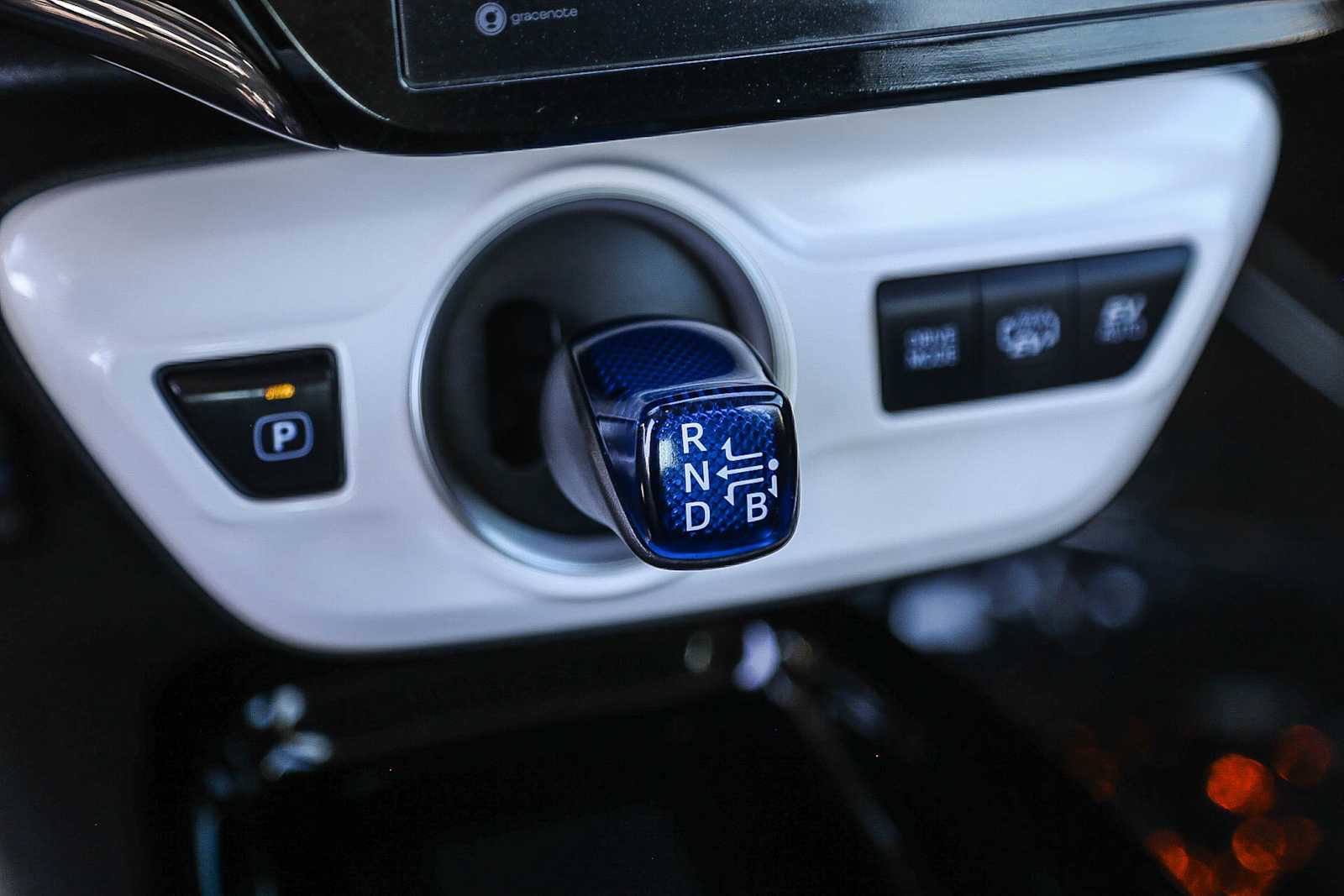 Used 2017 Toyota Prius Prime Premium w/ Carpet Mat Package image 18