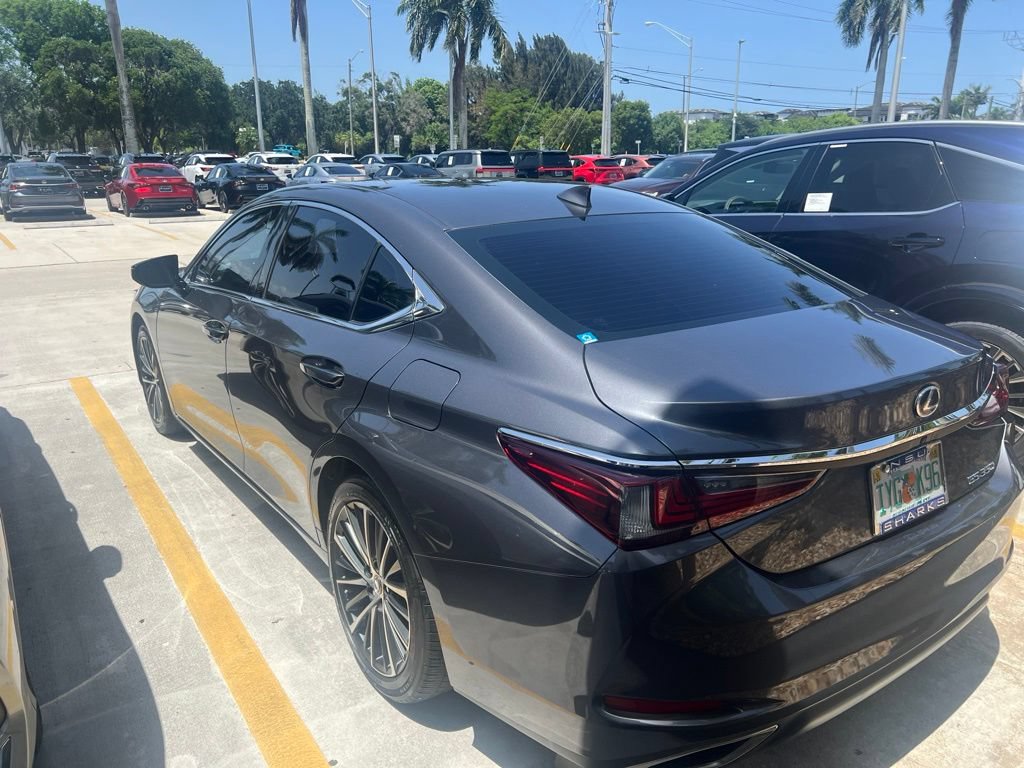 Used 2023 Lexus ES 350 w/ Premium Package FWD image 8