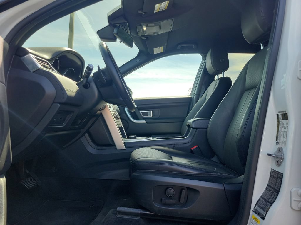 Used 2019 Land Rover Discovery Sport SE AWD/4WD image 14