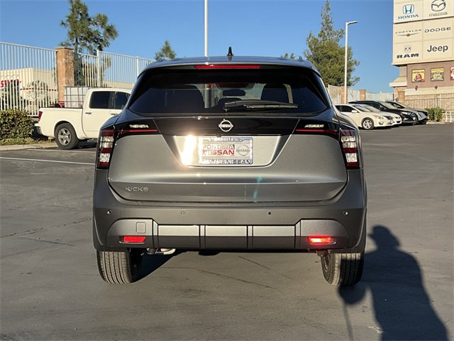 New 2026 Nissan Kicks SV image 4