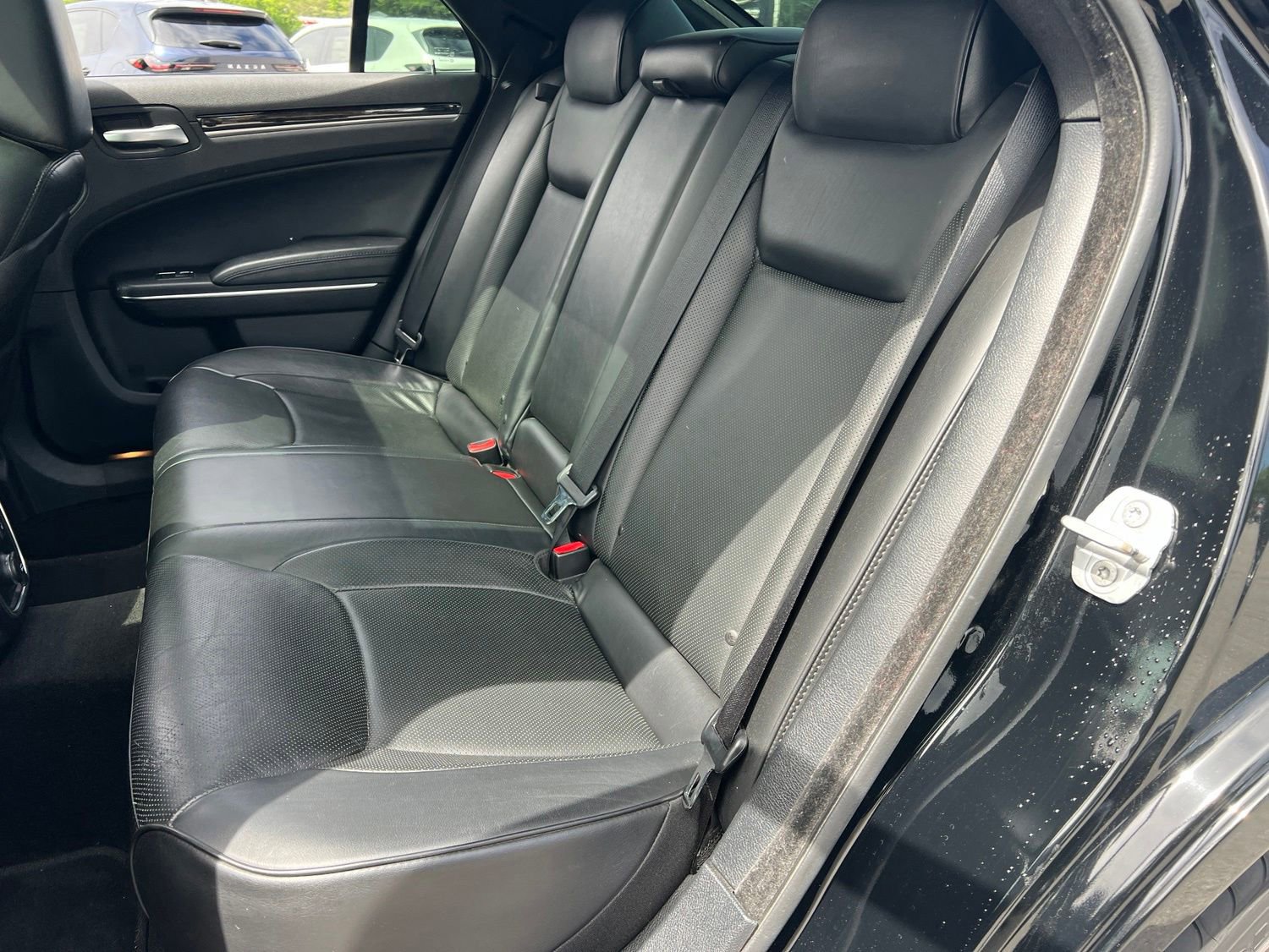 Used 2013 Chrysler 300 C w/ Beats Audio Group RWD image 34