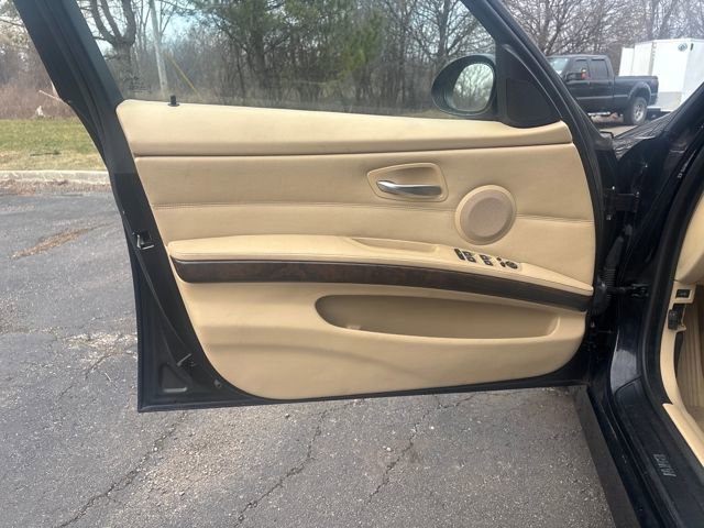 Used 2006 BMW 325xi Sedan image 10