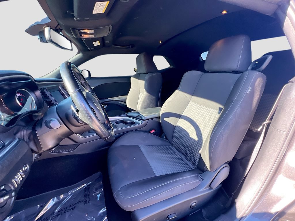 Used 2022 Dodge Challenger GT RWD image 19
