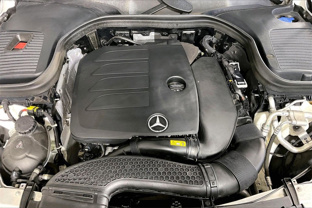 Used 2021 Mercedes-Benz GLC 300 GLC 300 w/ Premium Package image 9
