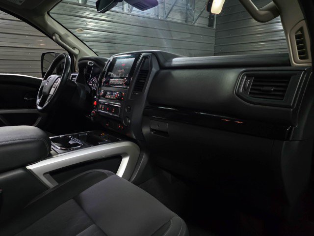 Used 2023 Nissan Titan SV w/ SV Convenience Package image 13