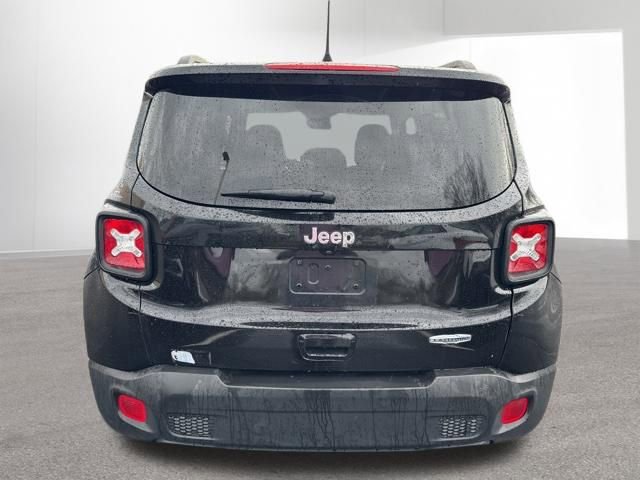 Used 2020 Jeep Renegade Latitude w/ Cold Weather Group image 5