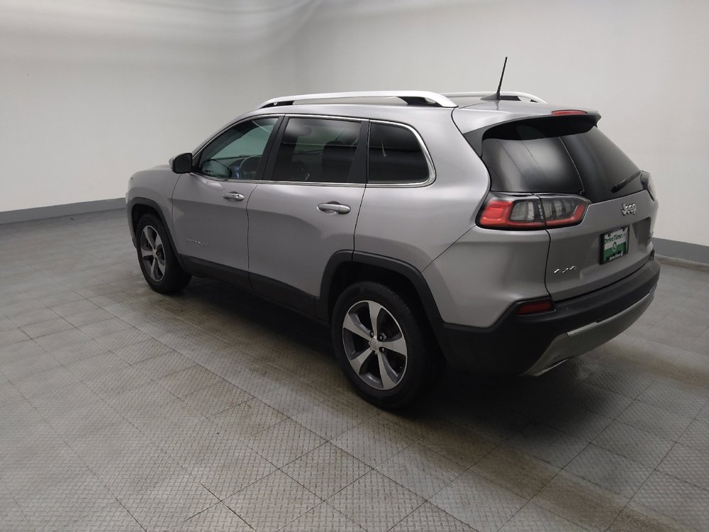 Used 2019 Jeep Cherokee Limited image 3