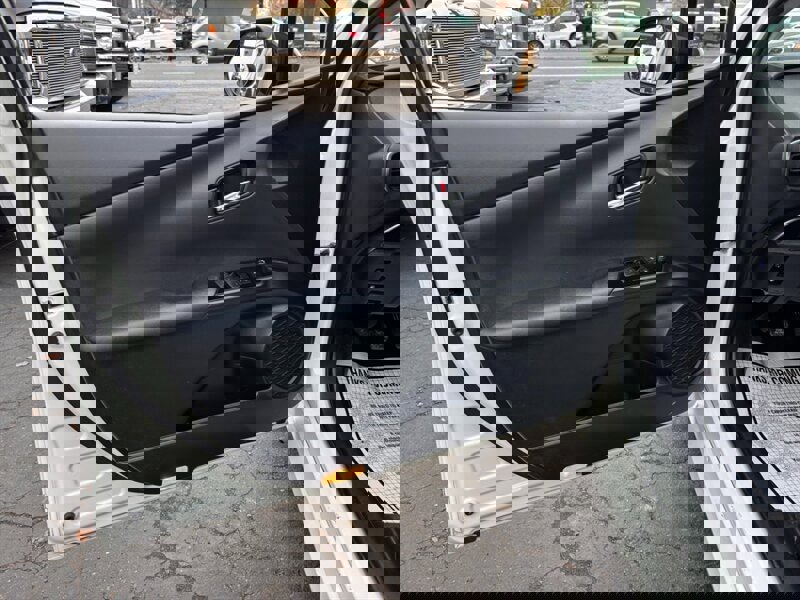 Used 2019 Toyota Prius Prime Premium w/ Carpet Mat Package image 12