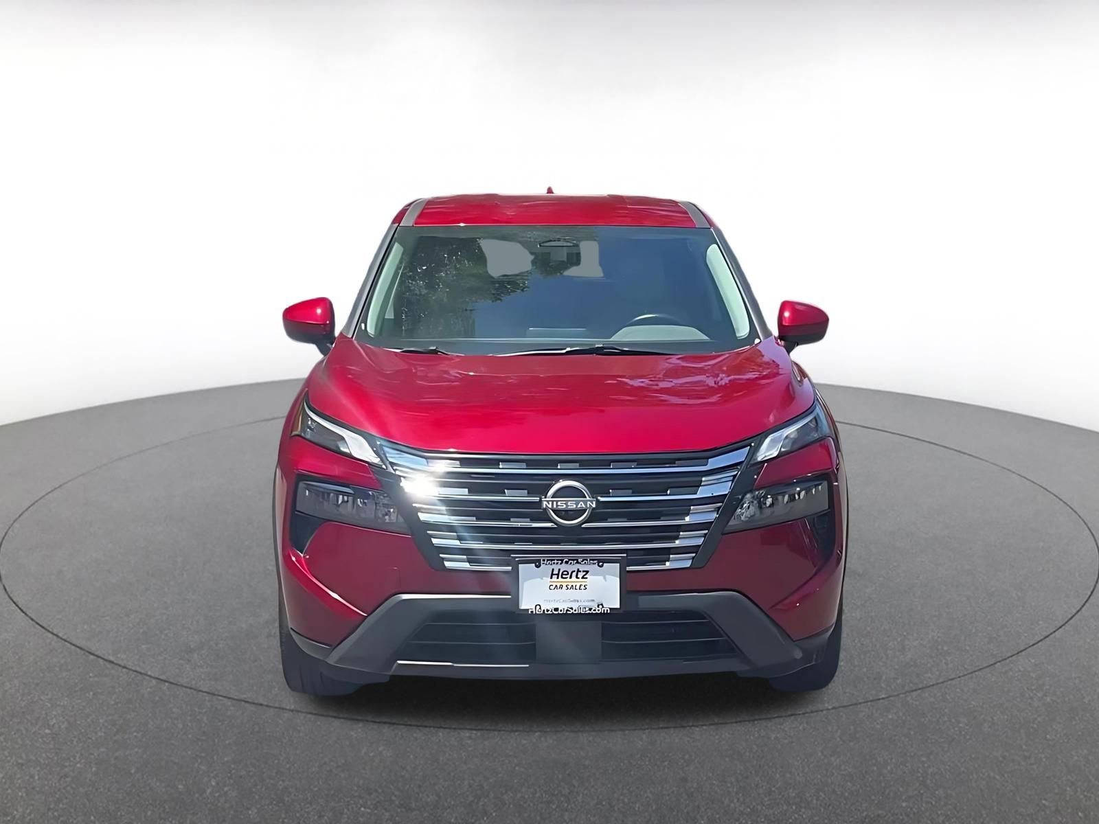 Used 2025 Nissan Rogue SV AWD/4WD image 4