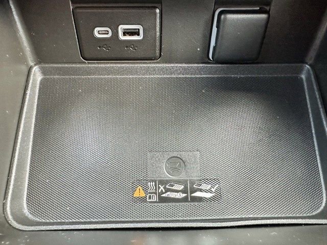 Used 2023 Chevrolet Tahoe High Country image 28