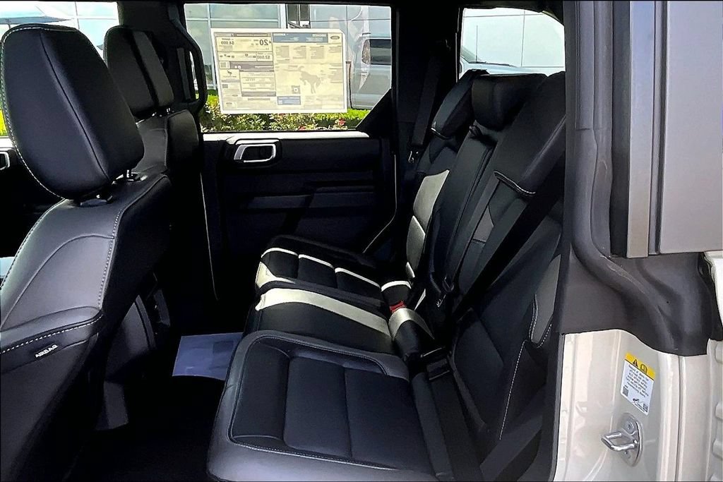New 2026 Ford Bronco Outer Banks AWD/4WD image 10