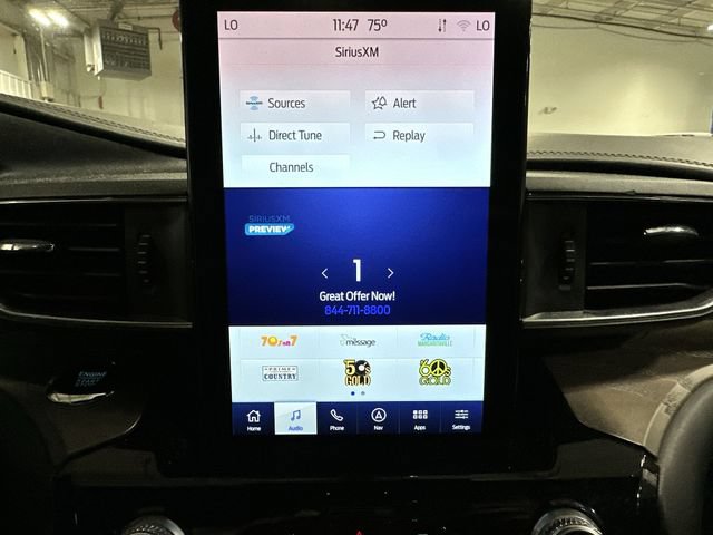Used 2022 Ford Explorer Platinum w/ Equipment Group 601A AWD/4WD image 16