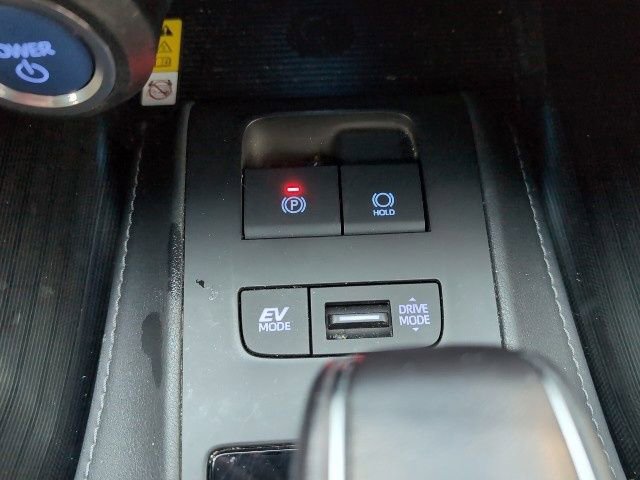 Used 2021 Toyota Venza Limited w/ Advanced Technology Package image 19