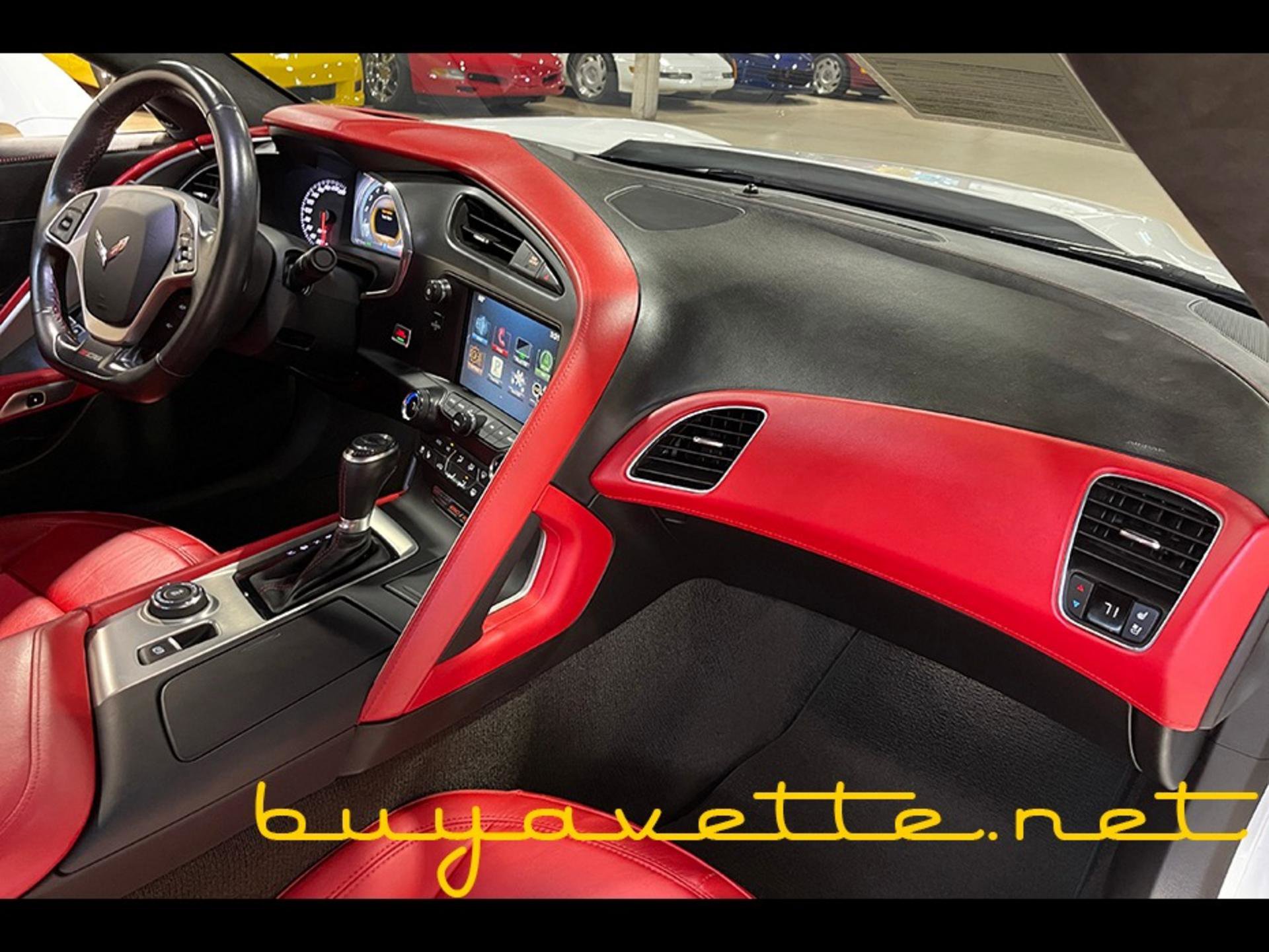 Used 2016 Chevrolet Corvette Z06 w/ 3LZ Preferred Equipment Group image 14