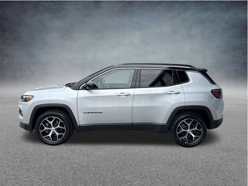 Used 2024 Jeep Compass Limited AWD/4WD image 2