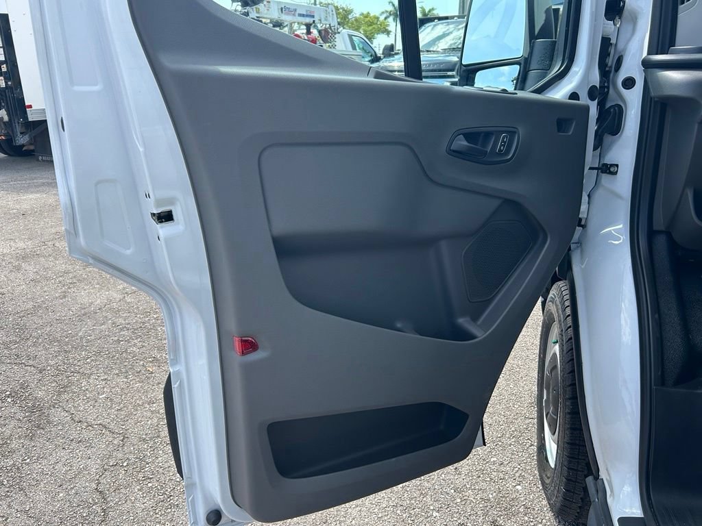 New 2026 Ford Transit 250 148 High Roof w/ Load Area Protection Package RWD image 32