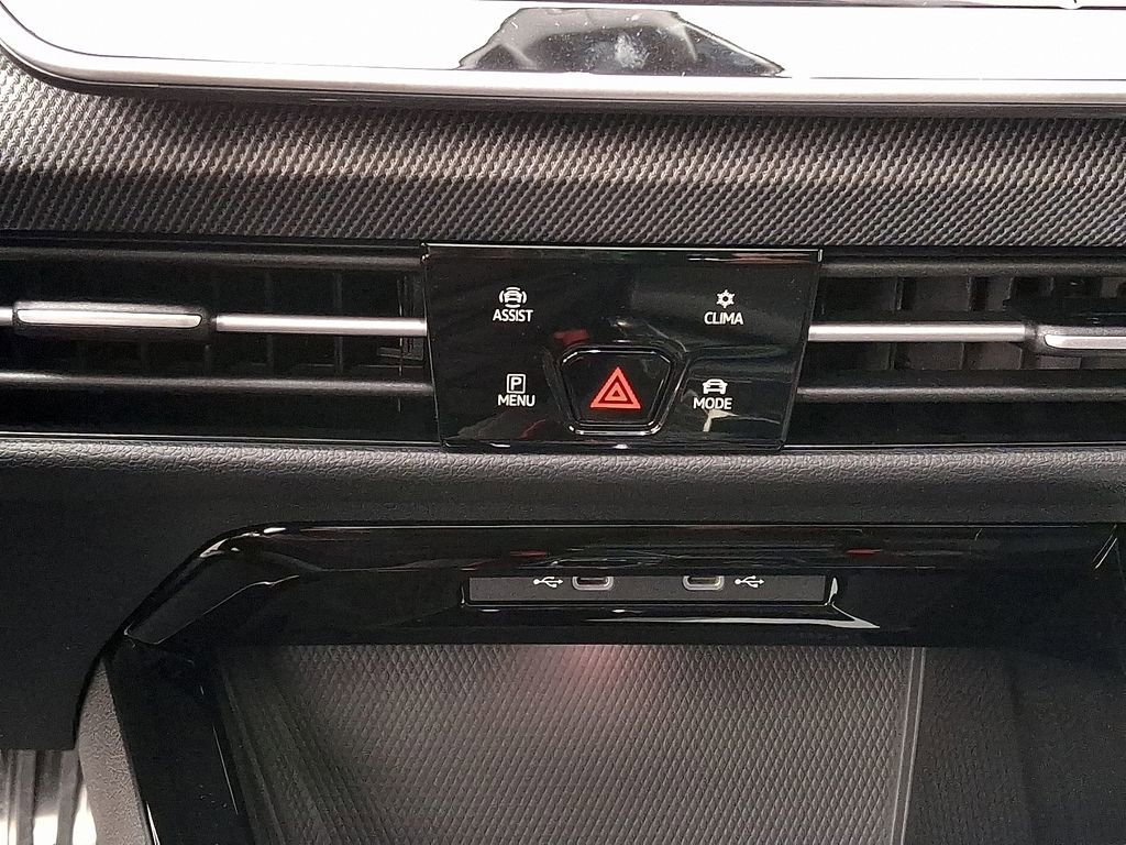 New 2025 Volkswagen GTI SE FWD image 12