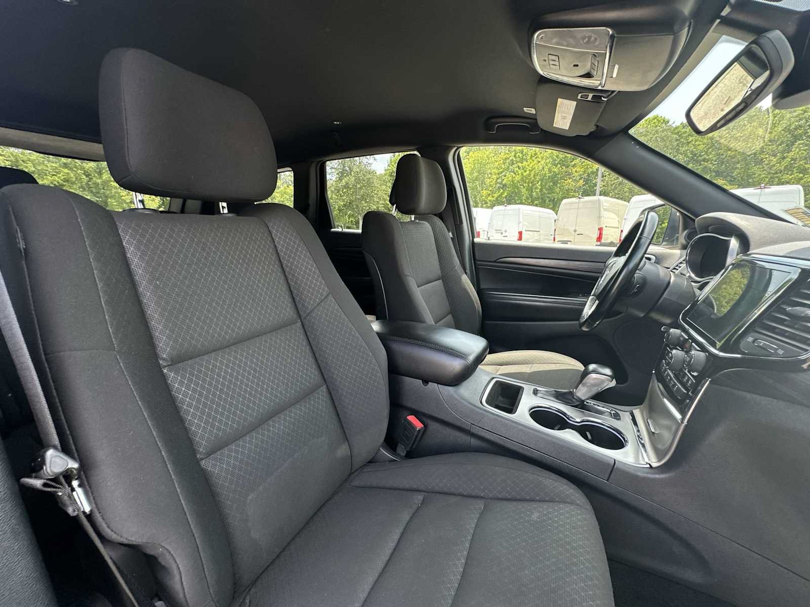 Used 2022 Jeep Grand Cherokee Laredo E w/ Security & Convenience Group AWD/4WD image 24