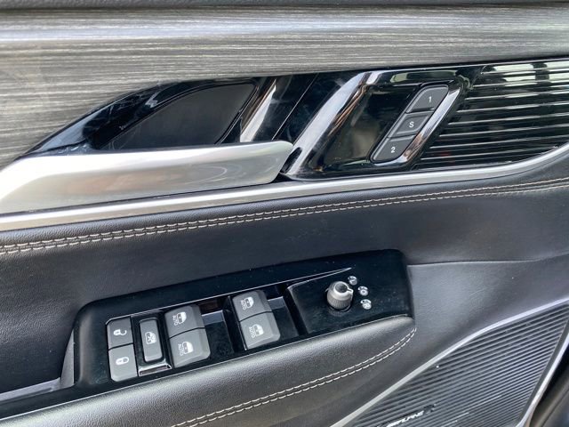 Used 2024 Jeep Wagoneer Series II image 18