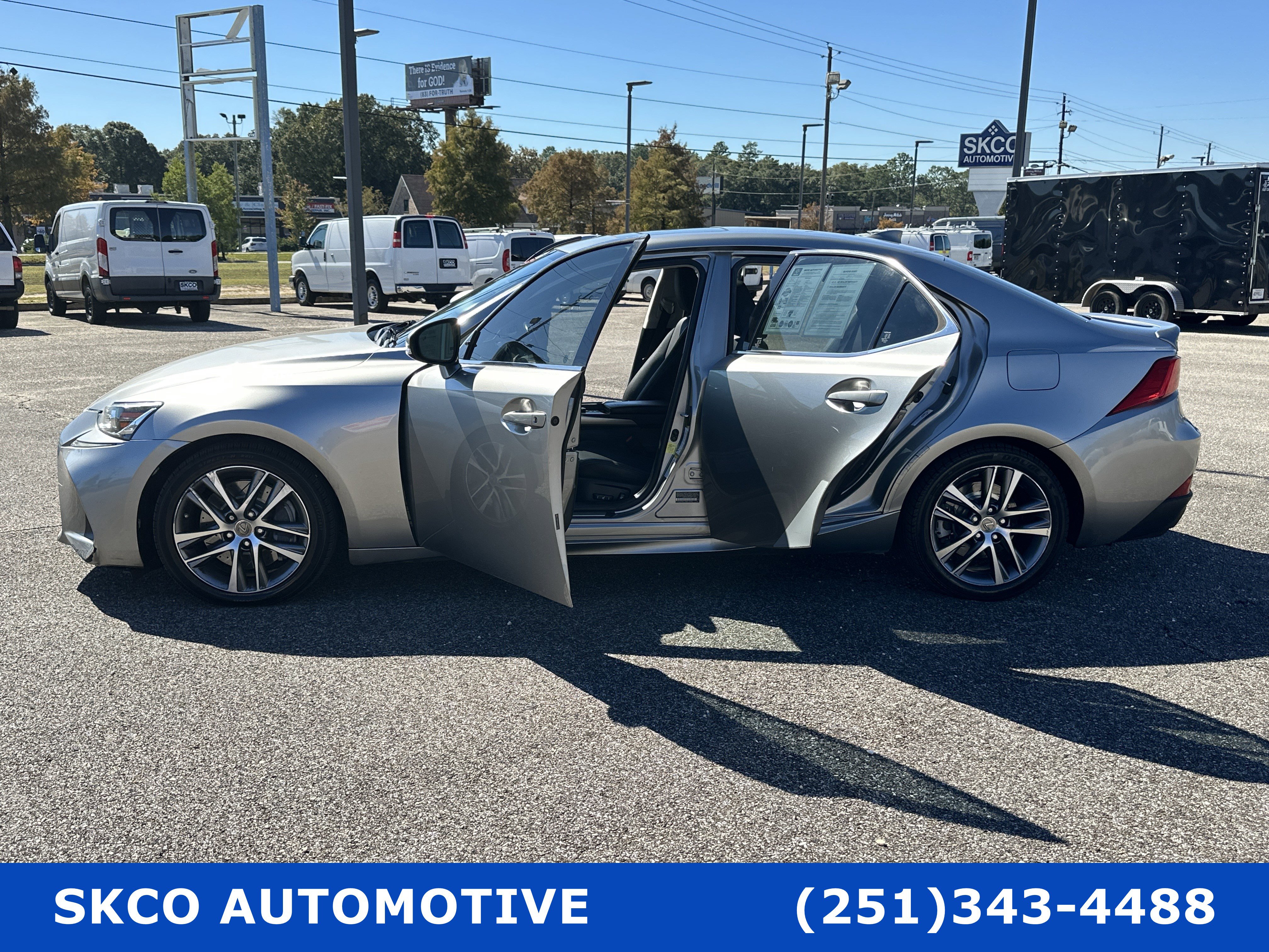 Used 2018 Lexus IS 300 w/ Accessory Package 2 RWD image 31