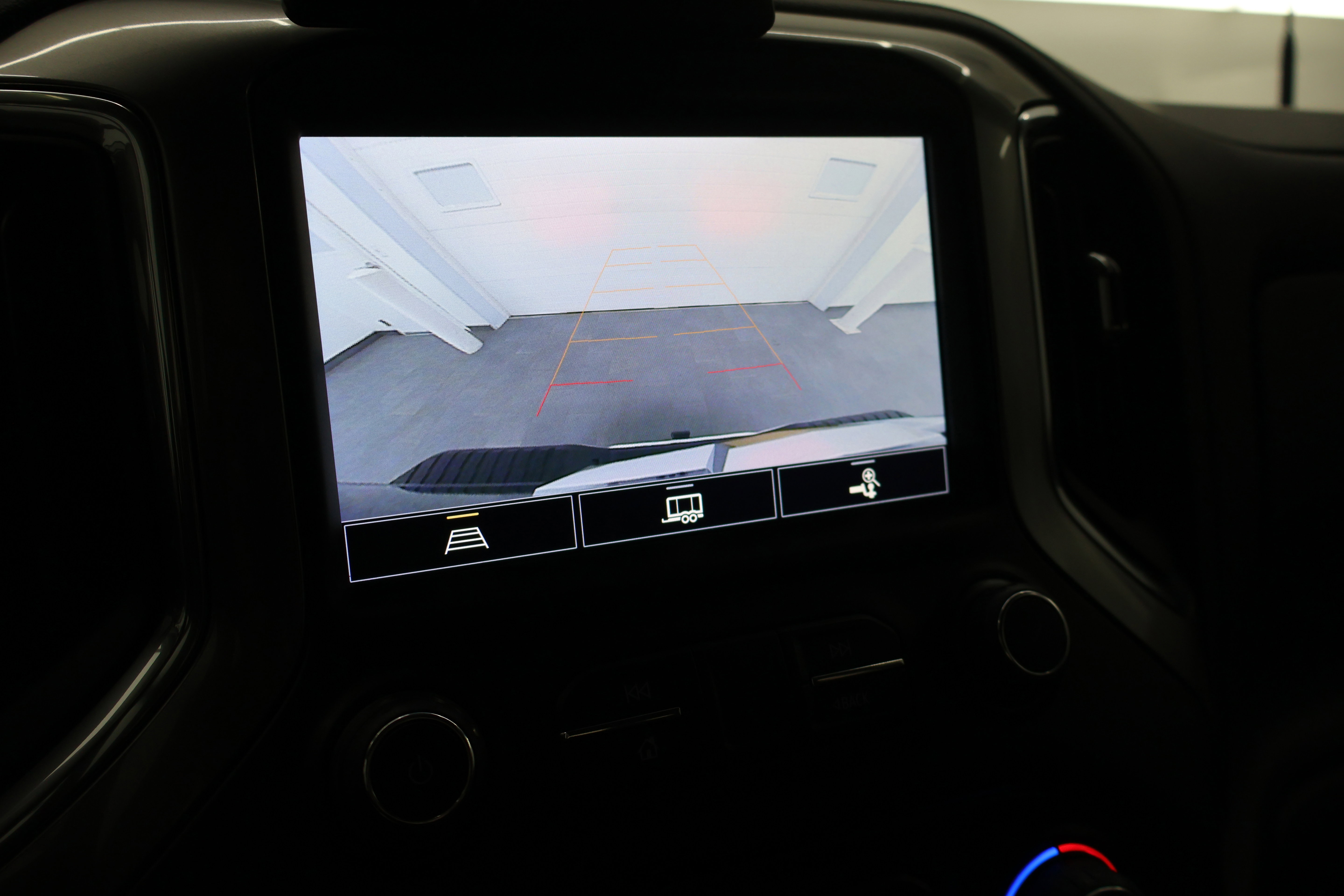 Used 2022 Chevrolet Silverado 2500 LT w/ Convenience Package image 16