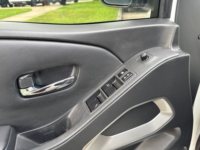 Used 2024 Nissan Frontier SV w/ SV Convenience Package RWD image 22