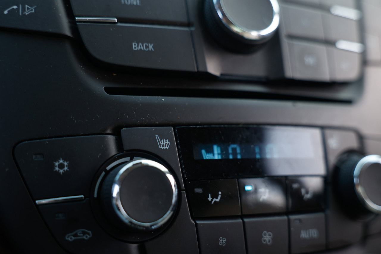 Used 2013 Buick Regal Premium image 29