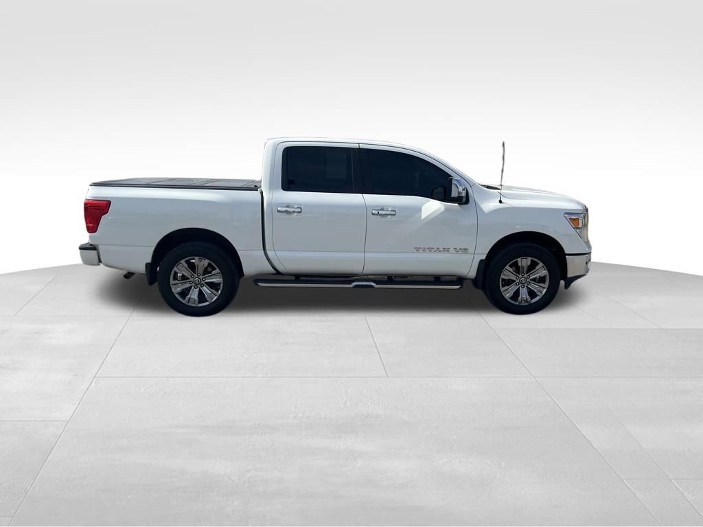 Used 2018 Nissan Titan SL w/ Chrome Package image 7
