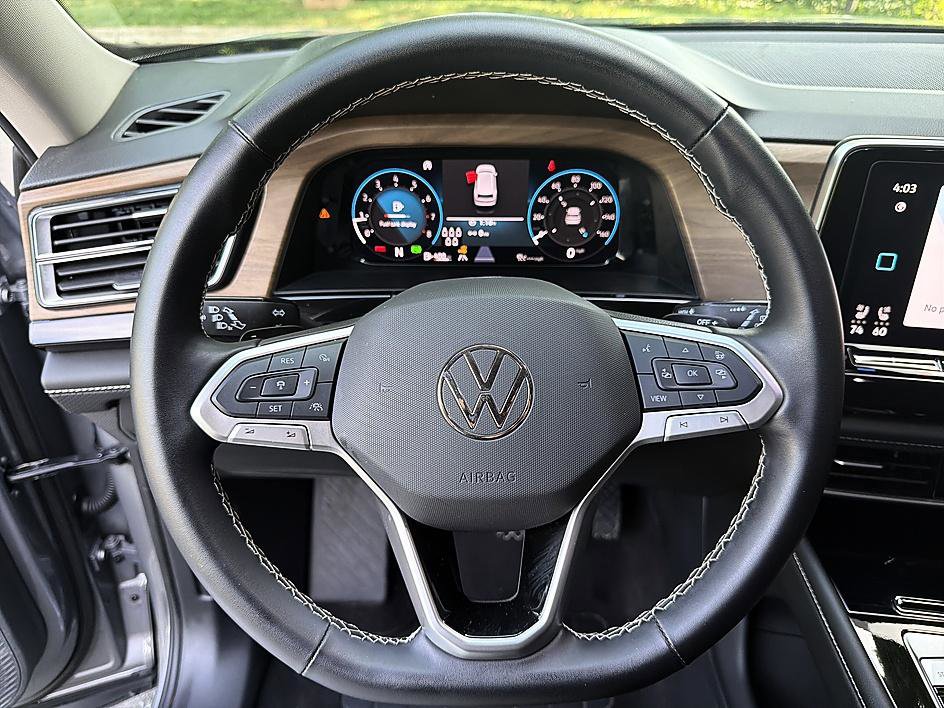 Used 2025 Volkswagen Atlas SE FWD image 13